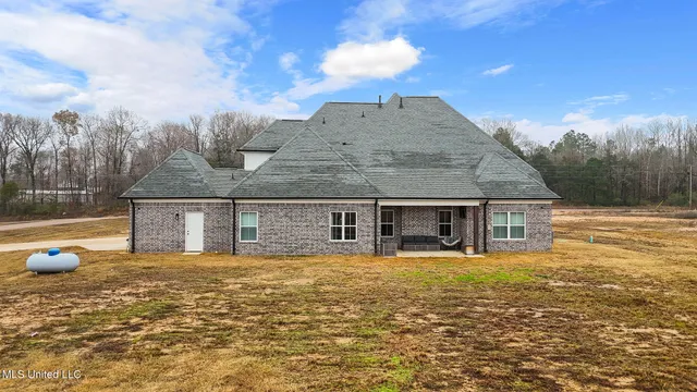 $550,000 | 3763 Marshall County Line Road, Byhalia, MS 38611