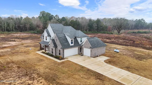 $550,000 | 3763 Marshall County Line Road, Byhalia, MS 38611