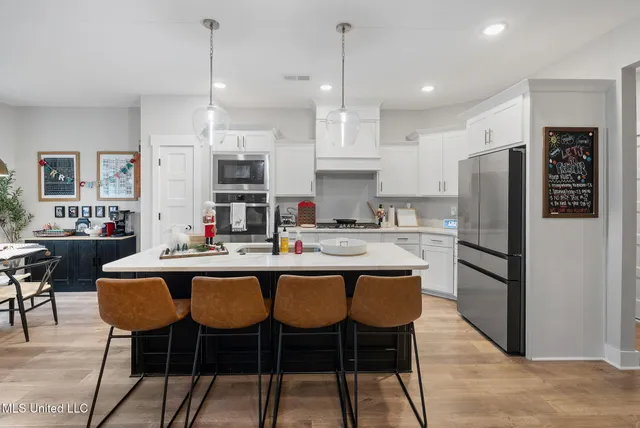 $550,000 | 3763 Marshall County Line Road, Byhalia, MS 38611