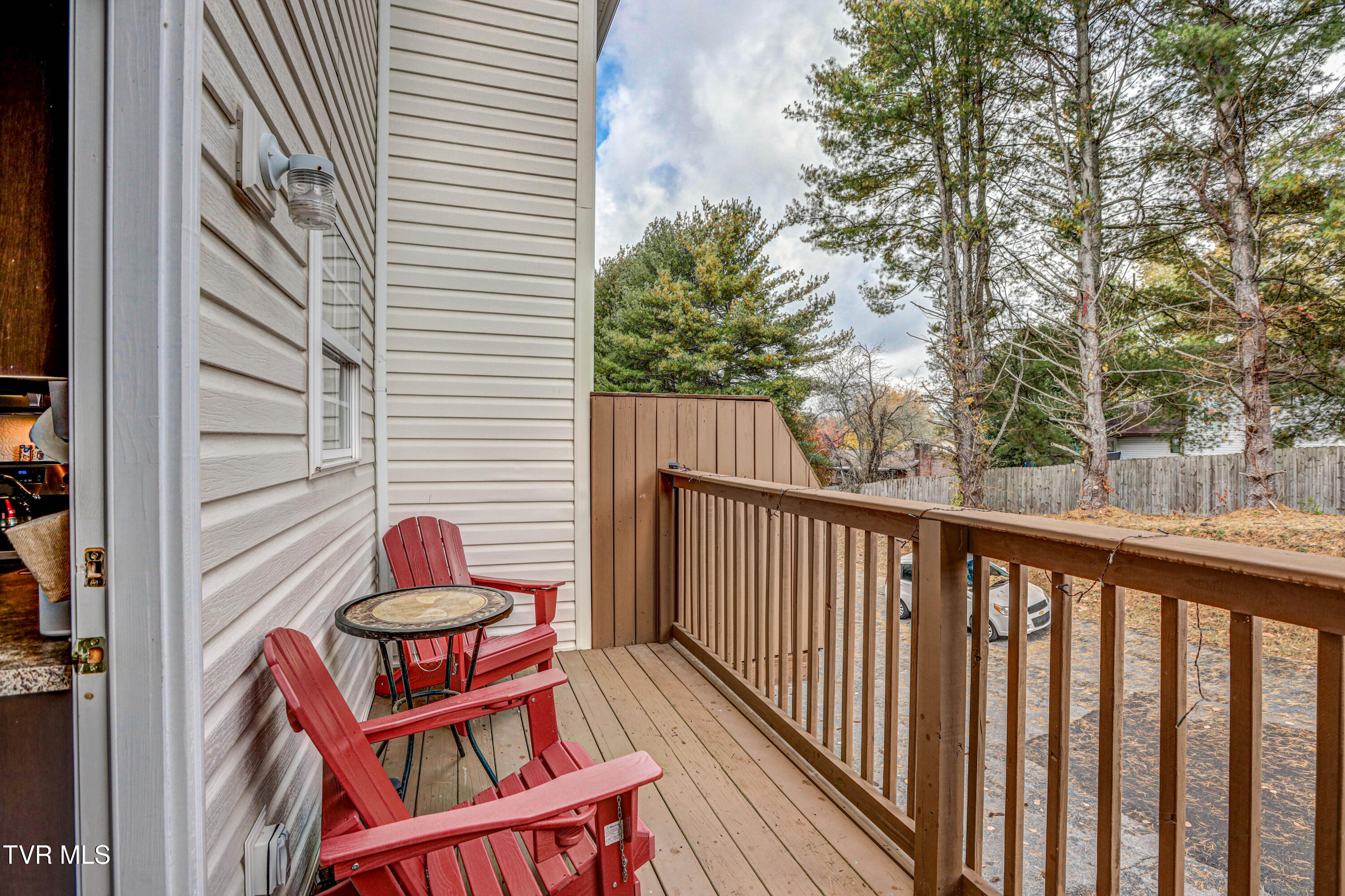 119 Amanda Lane, Unit 6 Bristol, TN 37620 - Photo 14 of 30 AV4A5231_2_3_4_5