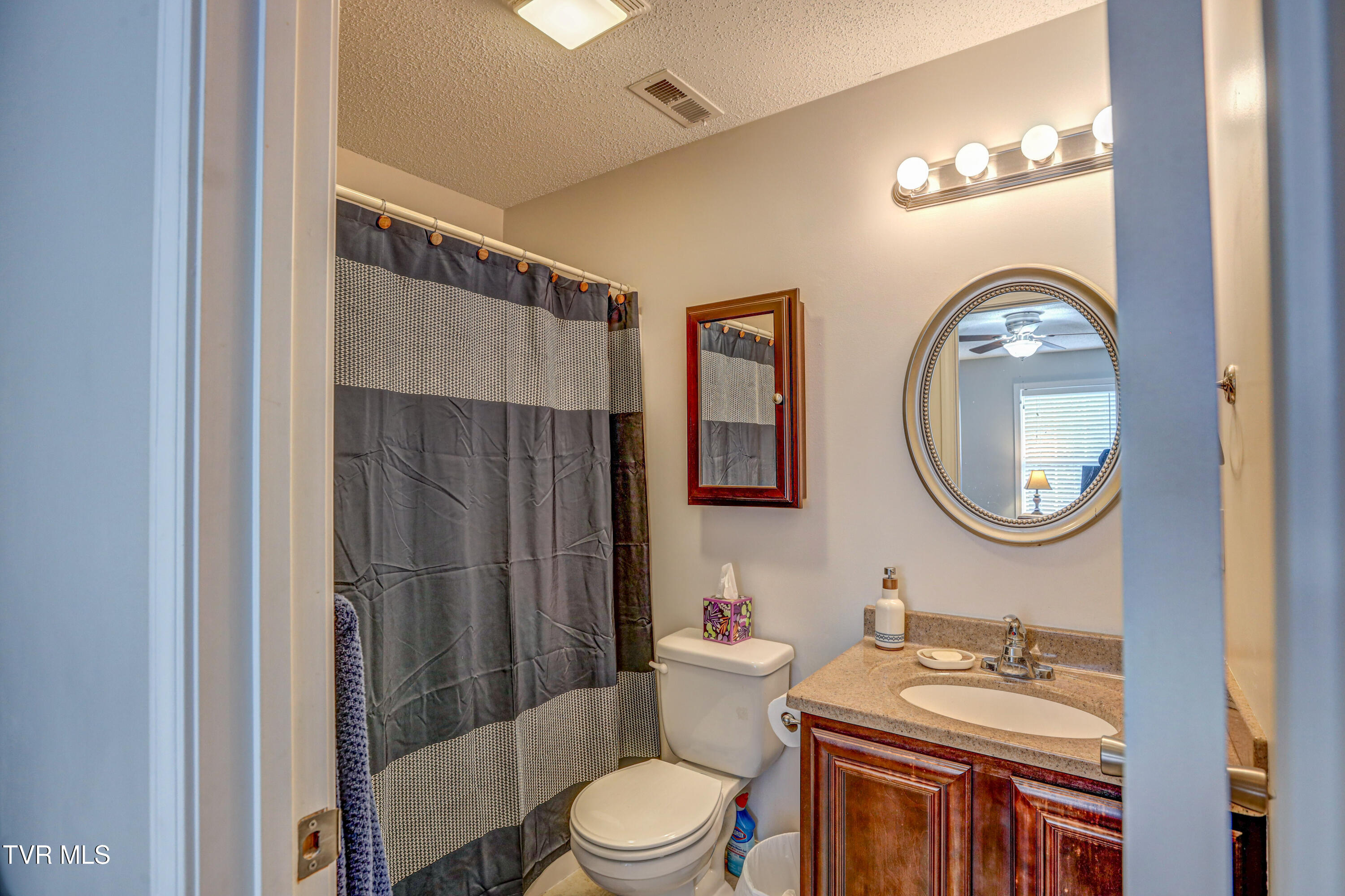 119 Amanda Lane, Unit 6 Bristol, TN 37620 - Photo 20 of 30 AV4A5266_67_68_69_70