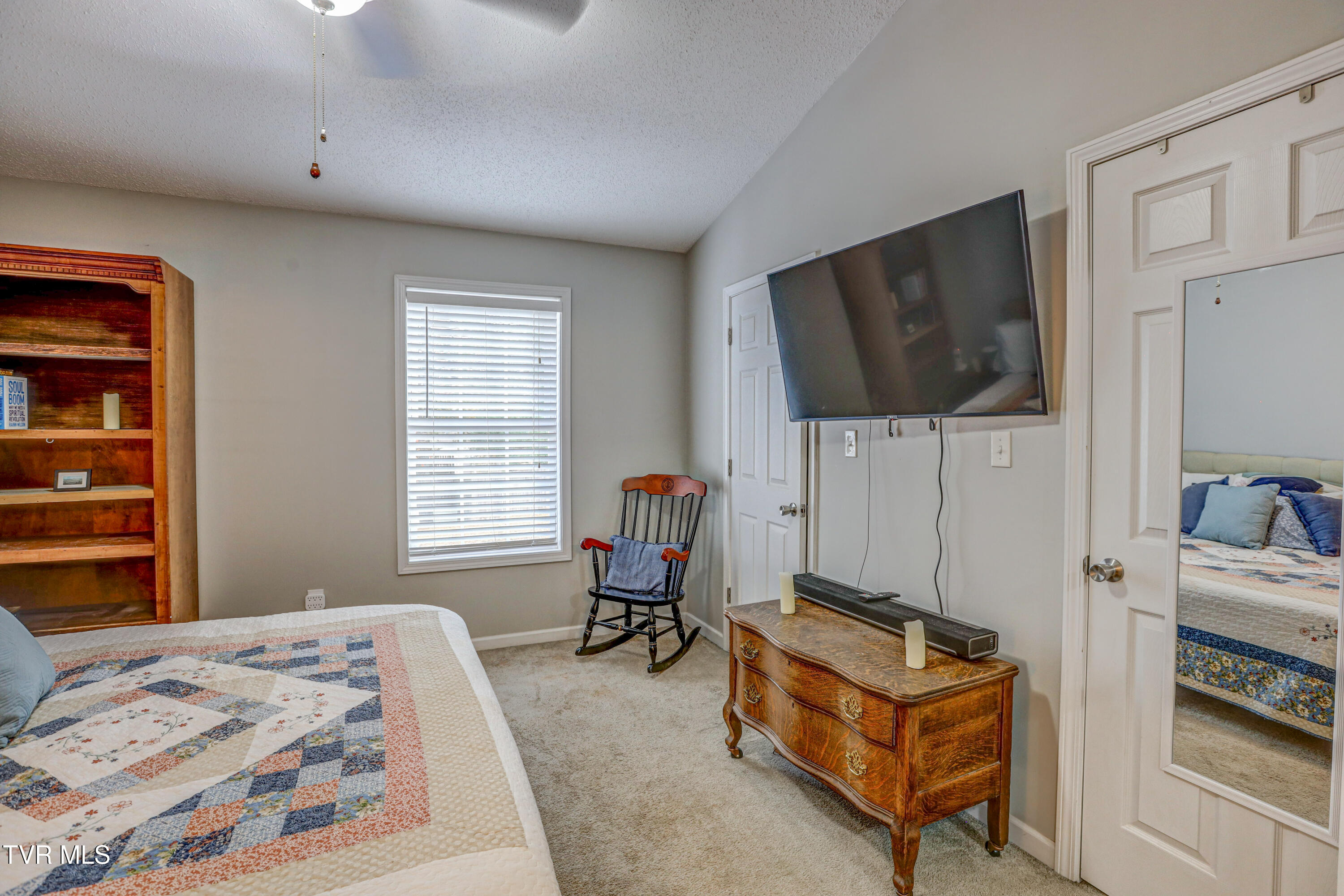 119 Amanda Lane, Unit 6 Bristol, TN 37620 - Photo 24 of 30 AV4A5291_2_3_4_5