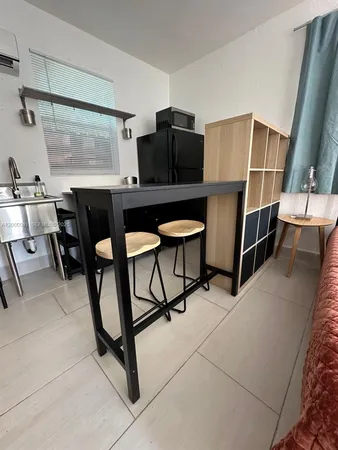 $1,200 | 1637 Southwest 16th Street, Unit B, Miami, FL 33145