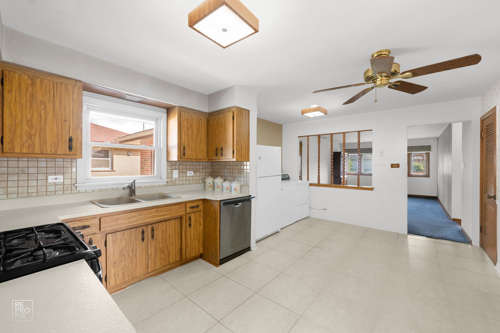 6517 102nd Place Chicago Ridge, IL 60415 - Photo 9 of 19 Gallery Image 9