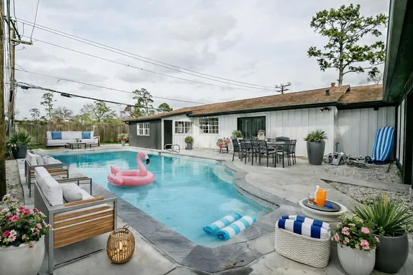 $4,000 | 6002 Greenmont Drive, Houston, TX 77092