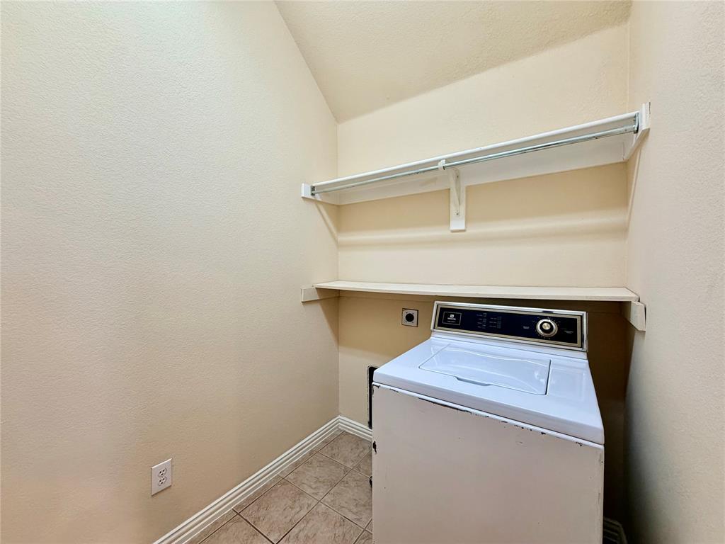 921 Raleigh Path Denton, TX 76208 - Photo 9 of 20