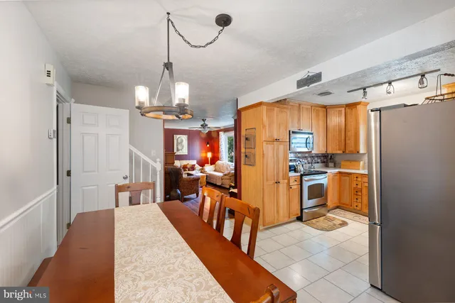 $525,000 | 530 Rita Drive, Odenton, MD 21113