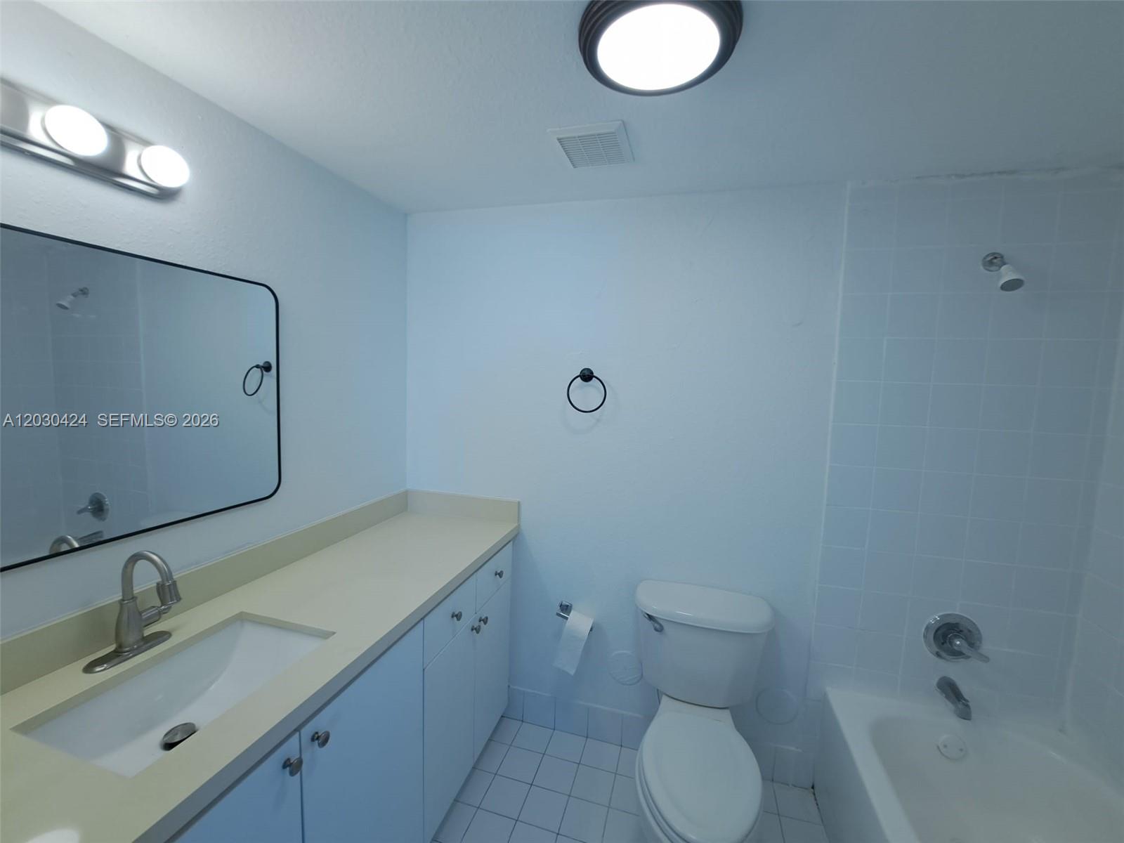 120 Southwest 8th Avenue, Unit 903 Miami, FL 33130 - Photo 5 of 25