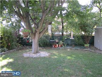 640 Colebrook Road Philadelphia, PA 19115 - Photo 3 of 12 Exterior Back
