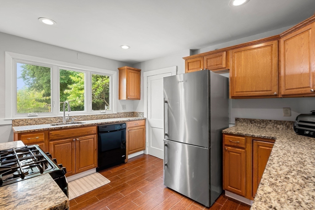 51-53 Langley Road Boston, MA 02135 - Photo 16 of 34