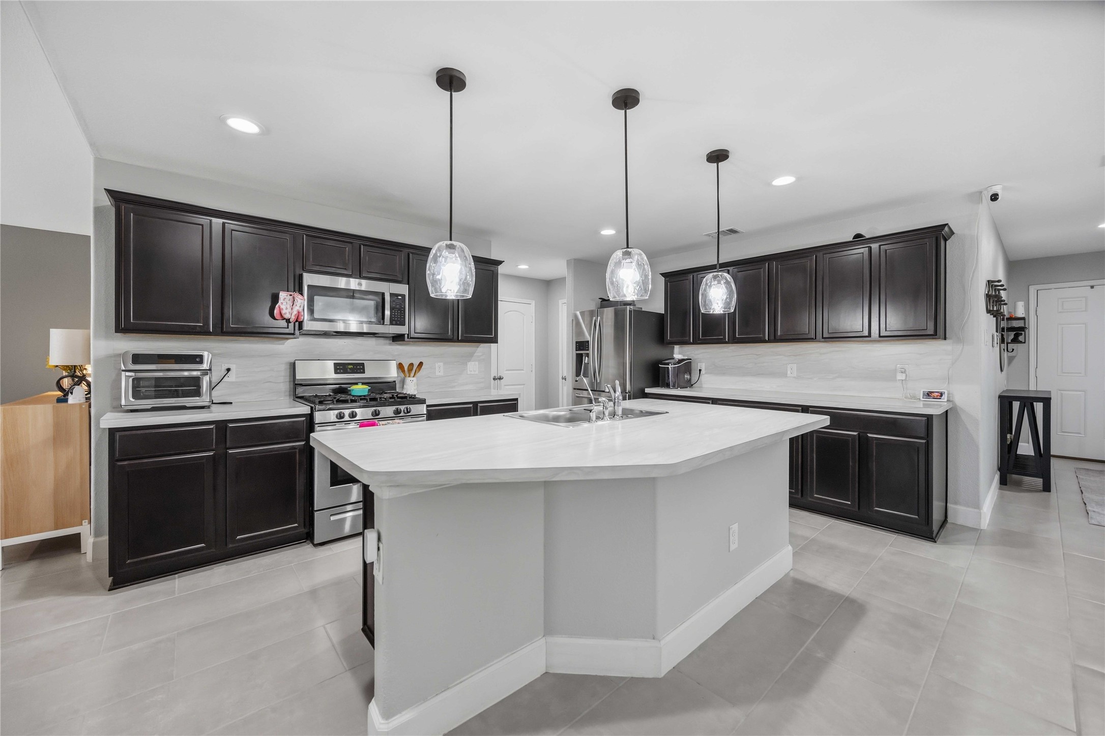 15462 Picea Azul Street Channelview, TX 77530 - Photo 9 of 28