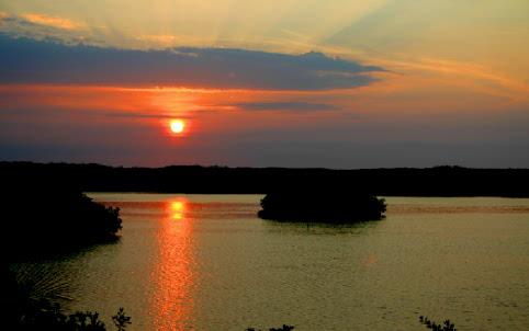 116 La Paloma Road Key Largo, FL 33037 - Photo 3 of 11 sunrise