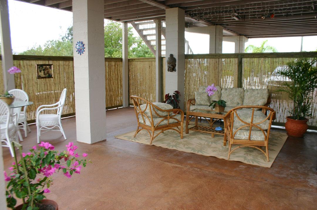 116 La Paloma Road Key Largo, FL 33037 - Photo 5 of 11 patio sitting area