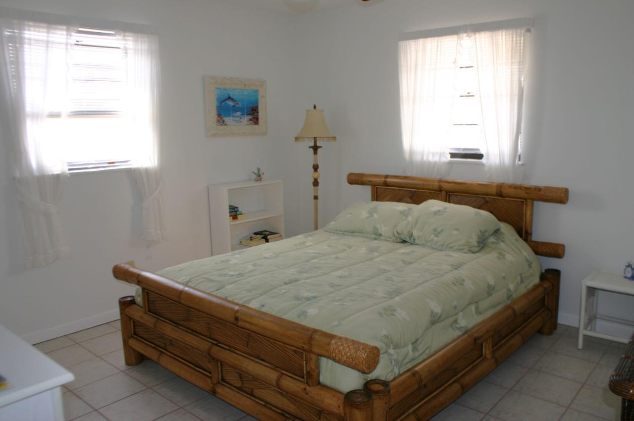 116 La Paloma Road Key Largo, FL 33037 - Photo 9 of 11 guest room