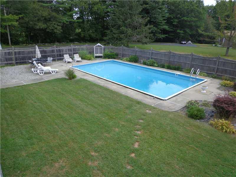 71 Middle Road Cumberland, ME 04021 - Photo 5 of 13 Swimming Pool/Hot Tub/Sauna.