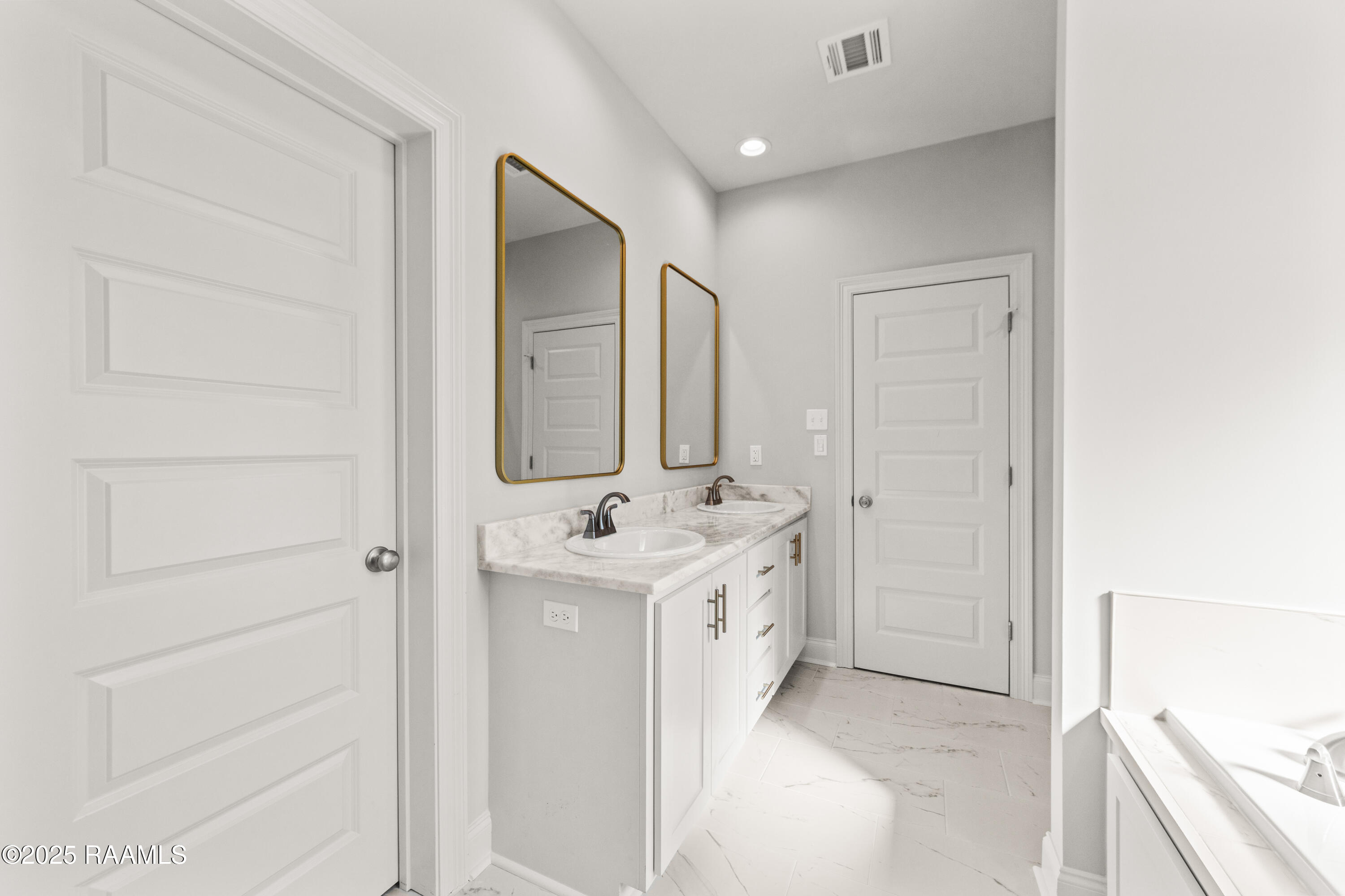 309 Gun Runner Drive Lafayette, LA 70507 - Photo 7 of 17 309 Gun Runner-61