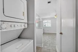$298,000 | 420 Metairie-Hammond Highway, Unit 102, Metairie, LA 70005