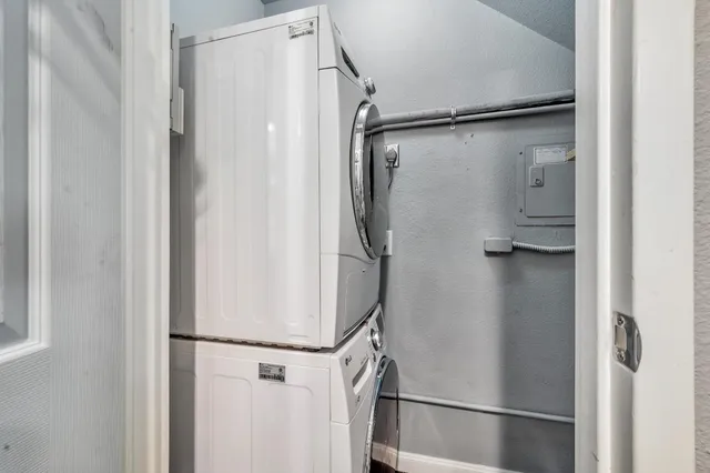 $449,000 | 355 Half Moon Lane, Unit 9, Daly City, CA 94015