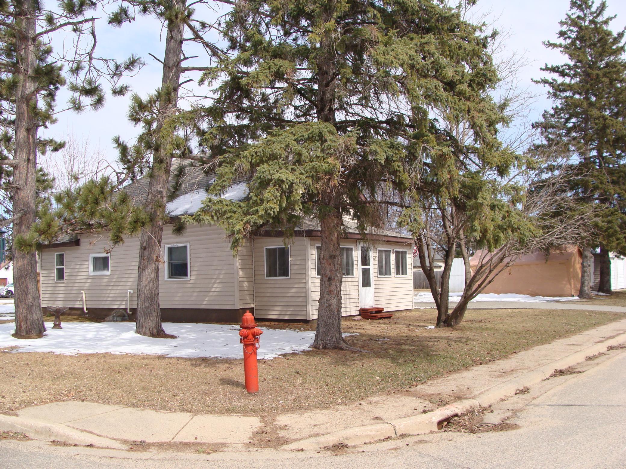 621 Wisconsin Avenue Southwest Staples, MN 56479 - Photo 4 of 38