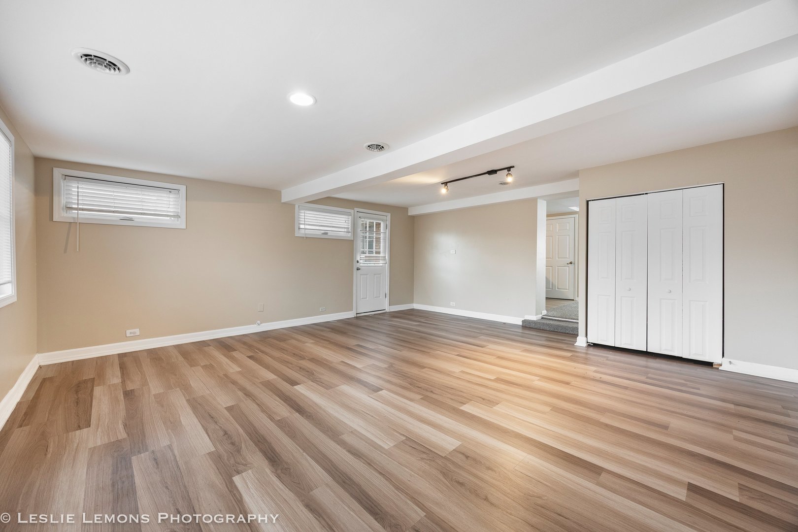 4949 Paxton Road Oak Lawn, IL 60453 - Photo 12 of 29 a view of an empty room and wooden floor