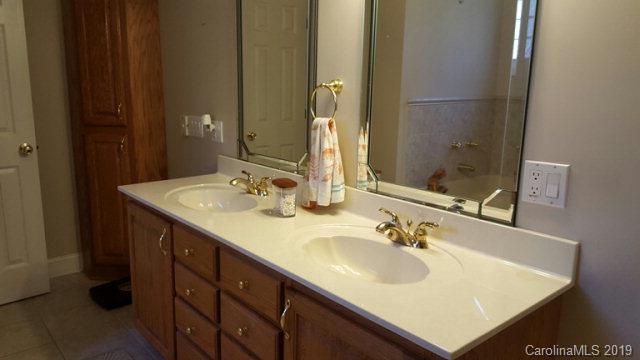 5572 Hayes Water Road Morganton, NC 28655 - Photo 11 of 17 Gallery Image 11