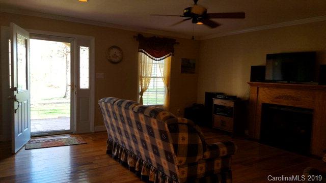 5572 Hayes Water Road Morganton, NC 28655 - Photo 3 of 17 Gallery Image 3