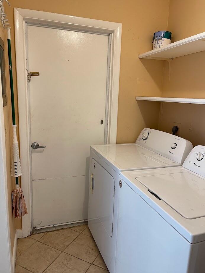 1001 Comanche Street Jupiter, FL 33458 - Photo 28 of 35 Laundry Room