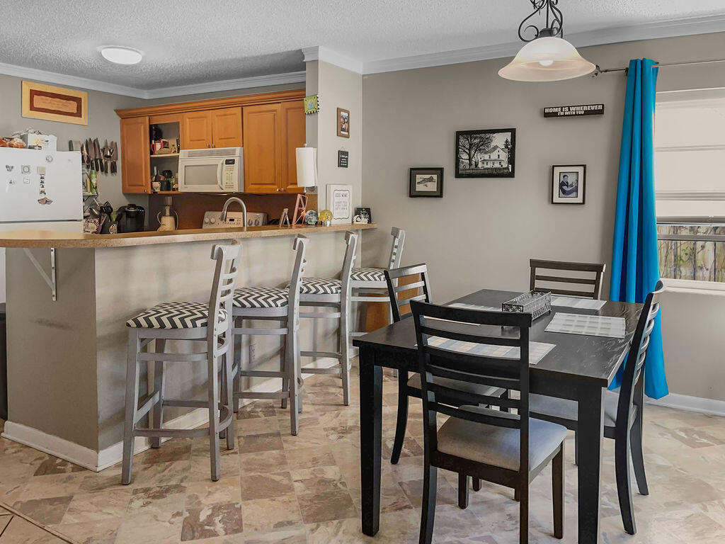 1001 Comanche Street Jupiter, FL 33458 - Photo 7 of 35 Dining Area