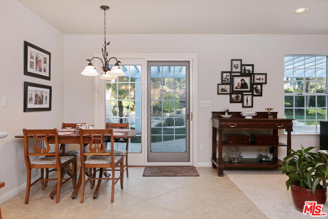 618 Sinaloa Road Simi Valley, CA 93065 - Photo 15 of 41 Gallery Image 15