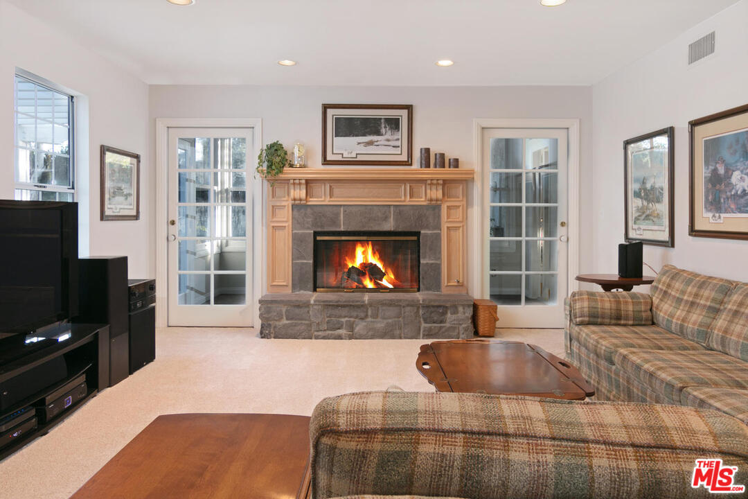 618 Sinaloa Road Simi Valley, CA 93065 - Photo 16 of 41 Gallery Image 16