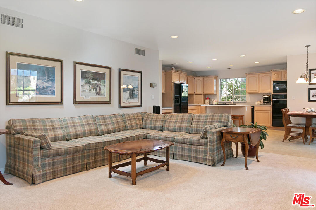 618 Sinaloa Road Simi Valley, CA 93065 - Photo 17 of 41 Gallery Image 17