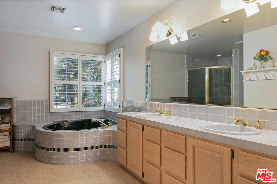 618 Sinaloa Road Simi Valley, CA 93065 - Photo 24 of 41 Gallery Image 24