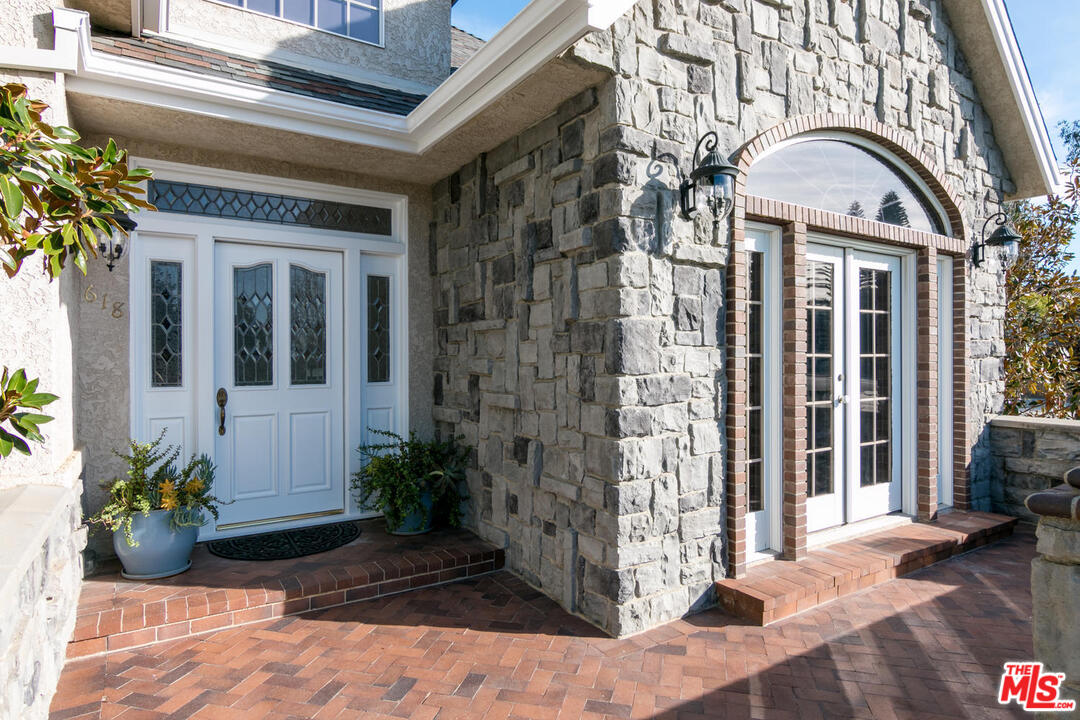 618 Sinaloa Road Simi Valley, CA 93065 - Photo 4 of 41 Gallery Image 4