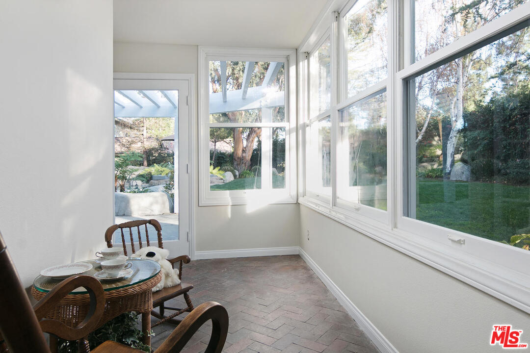 618 Sinaloa Road Simi Valley, CA 93065 - Photo 33 of 41 Gallery Image 33