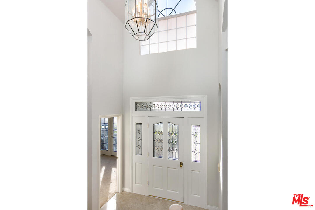 618 Sinaloa Road Simi Valley, CA 93065 - Photo 5 of 41 Gallery Image 5