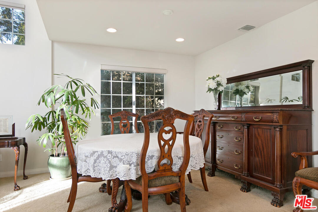 618 Sinaloa Road Simi Valley, CA 93065 - Photo 10 of 41 Gallery Image 10