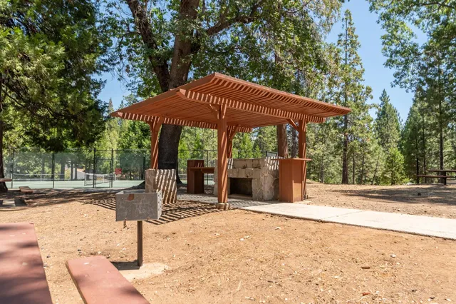 $350,000 | 31 Splash Dam Loop, Arnold, CA 95223