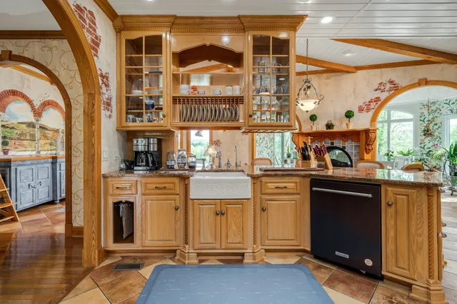 $1,299,900 | 122 Creekside Lane, Woodbury, TN 37190