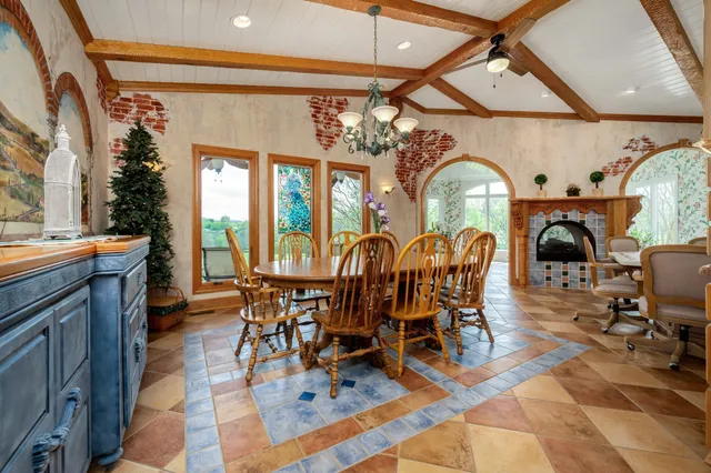 $1,299,900 | 122 Creekside Lane, Woodbury, TN 37190