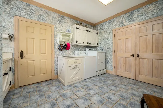 $1,299,900 | 122 Creekside Lane, Woodbury, TN 37190