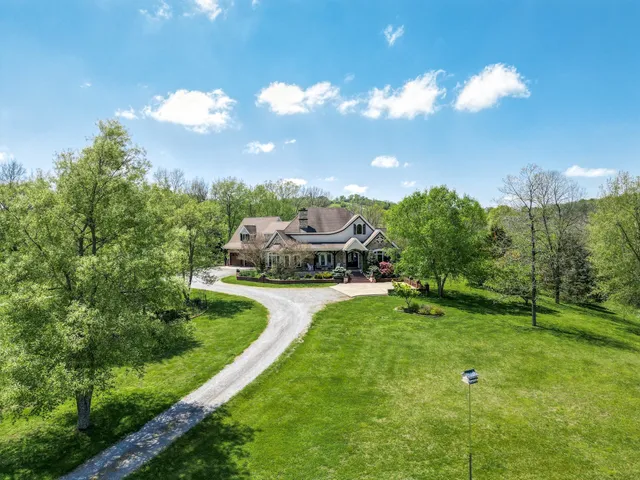 $1,299,900 | 122 Creekside Lane, Woodbury, TN 37190