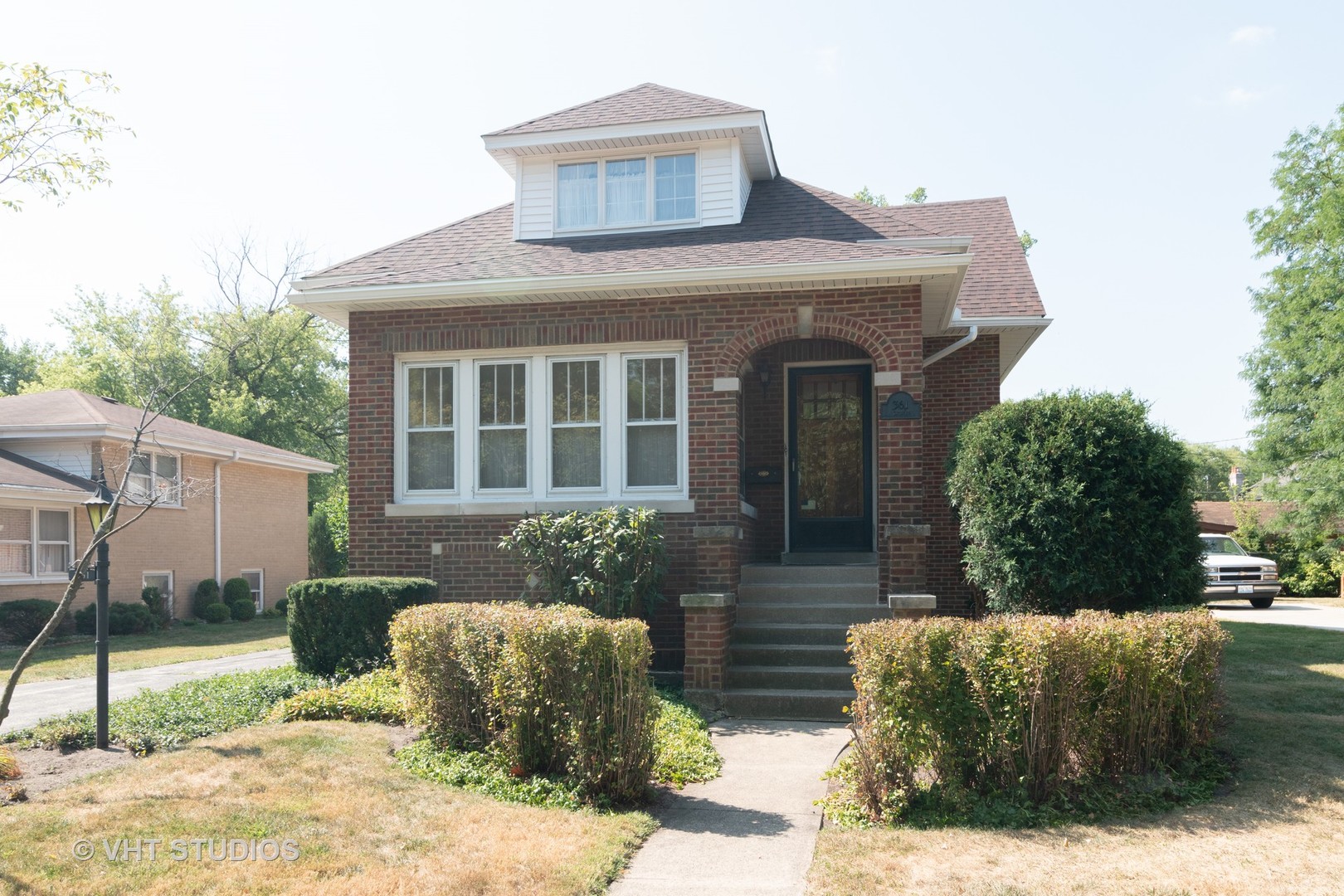 361 Olmsted Road Riverside, IL 60546 - Photo 3 of 16
