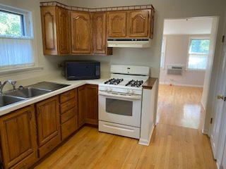 361 Olmsted Road Riverside, IL 60546 - Photo 7 of 16
