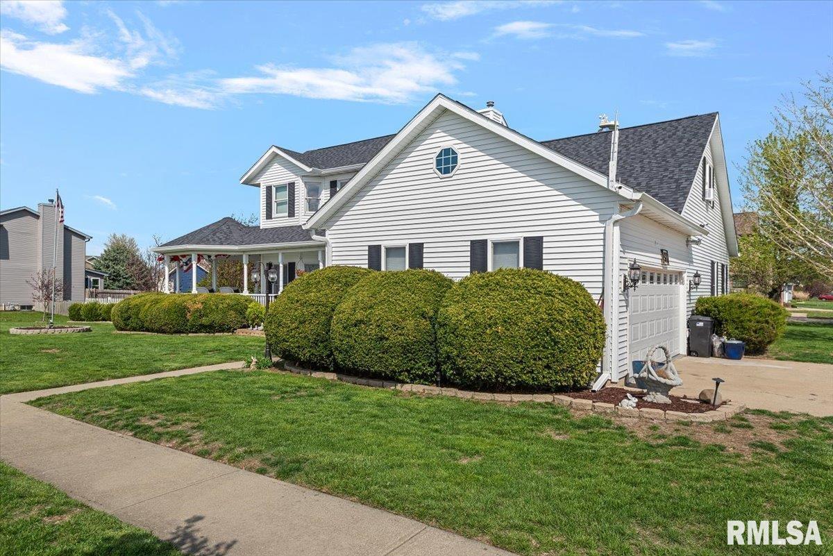 537 Augusta Drive Chatham, IL 62629 - Photo 3 of 66