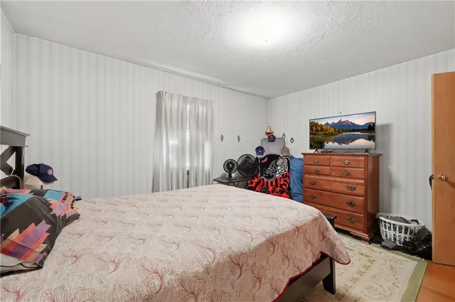 $185,000 | 11628 East 38th Terrace South, Independence, MO 64052