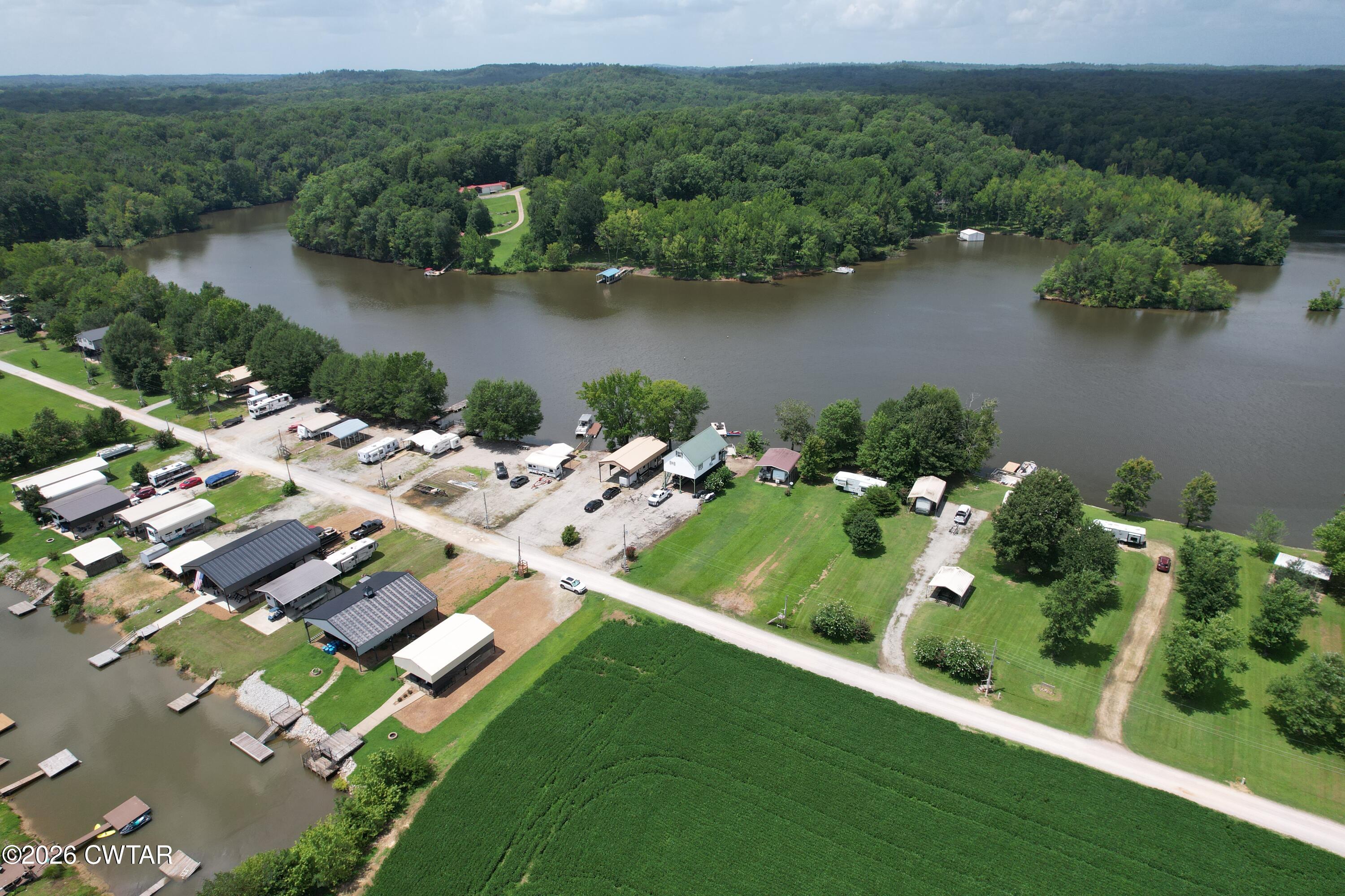 150 Johns Cove Decaturville, TN 38329 - Photo 5 of 29 04
