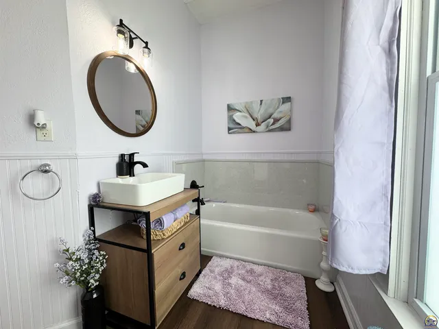 $199,500 | 607 Kansas Street, Burlington, KS 66839