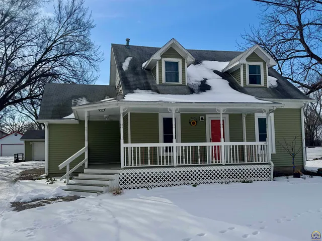 $199,500 | 607 Kansas Street, Burlington, KS 66839