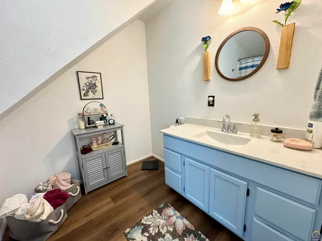 $199,500 | 607 Kansas Street, Burlington, KS 66839