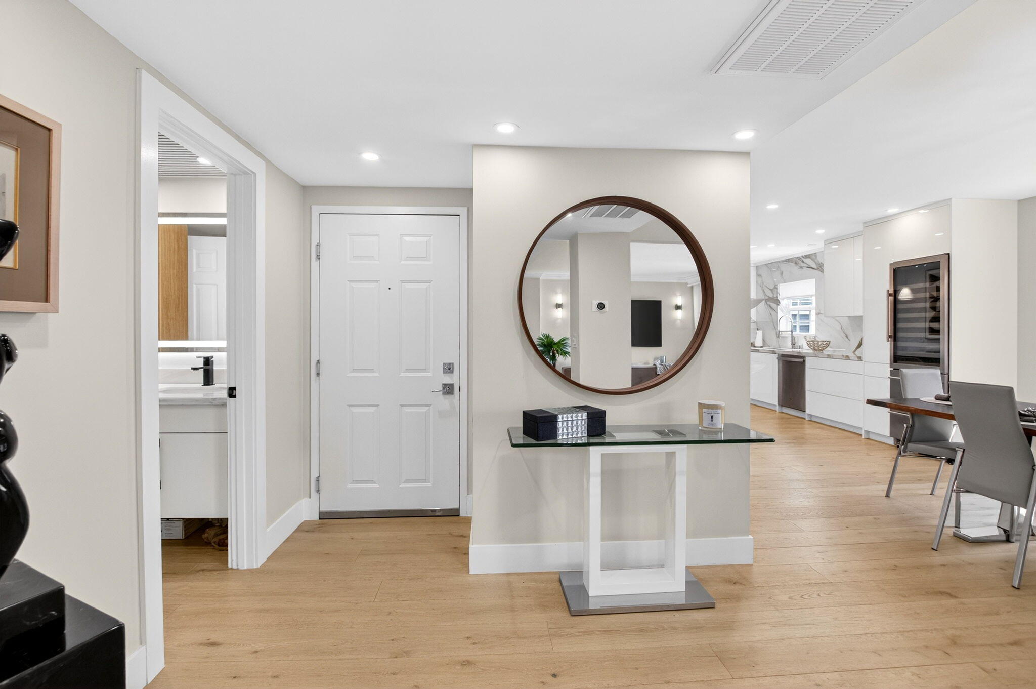 950 De Soto Road, Unit 5A Boca Raton, FL 33432 - Photo 3 of 98 2-web-or-mls-DSC_8227